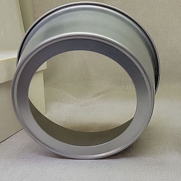 Angel Food Cake Pan Maid If Honor 10" Diameter Non Stick Two-Piece Pan - Picture 6 of 7